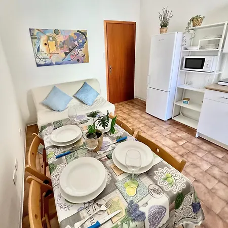 Lovely Centre Apartmán